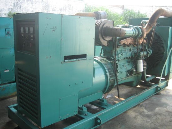 临江租赁发电机- 发电机碳刷磨损的原因是什么