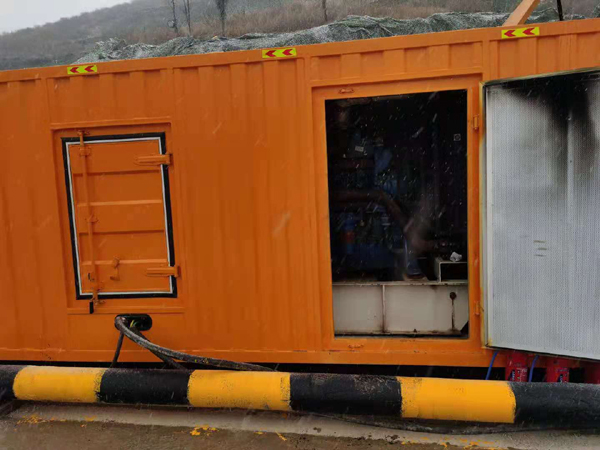 临江发电车出租-应急柴油发电机组选什么样的比较好？