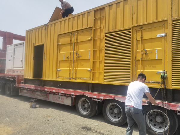 临江发电机出租100KW发电机需要什么规格的电缆线？