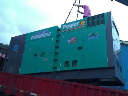 临江柴油发电机组转速不稳定时，如何对发动机进行维护？