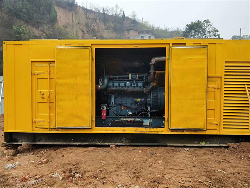 临江发电机租赁冷却液的沸点降低到多少时需要更换