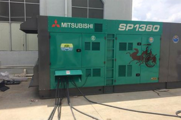 临江为什么有些柴油发电机组的输出电压可以调节？