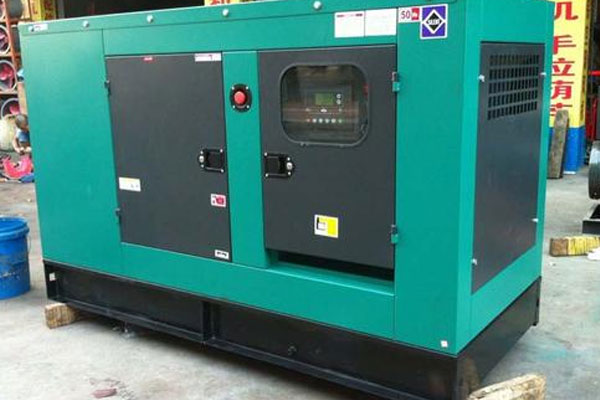 临江如何检查机油的使用时间？