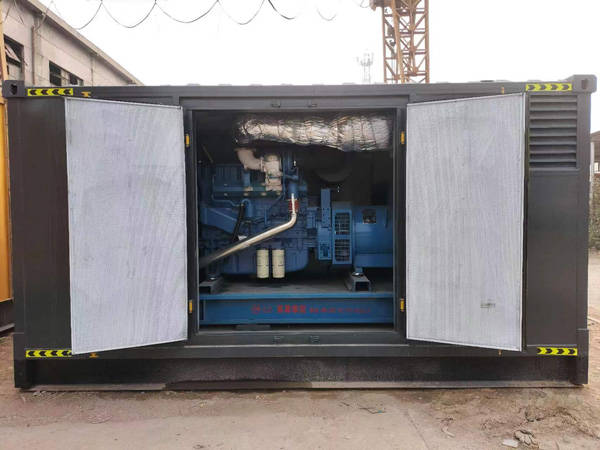 临江柴油发电机组的电瓶应该如何选择？